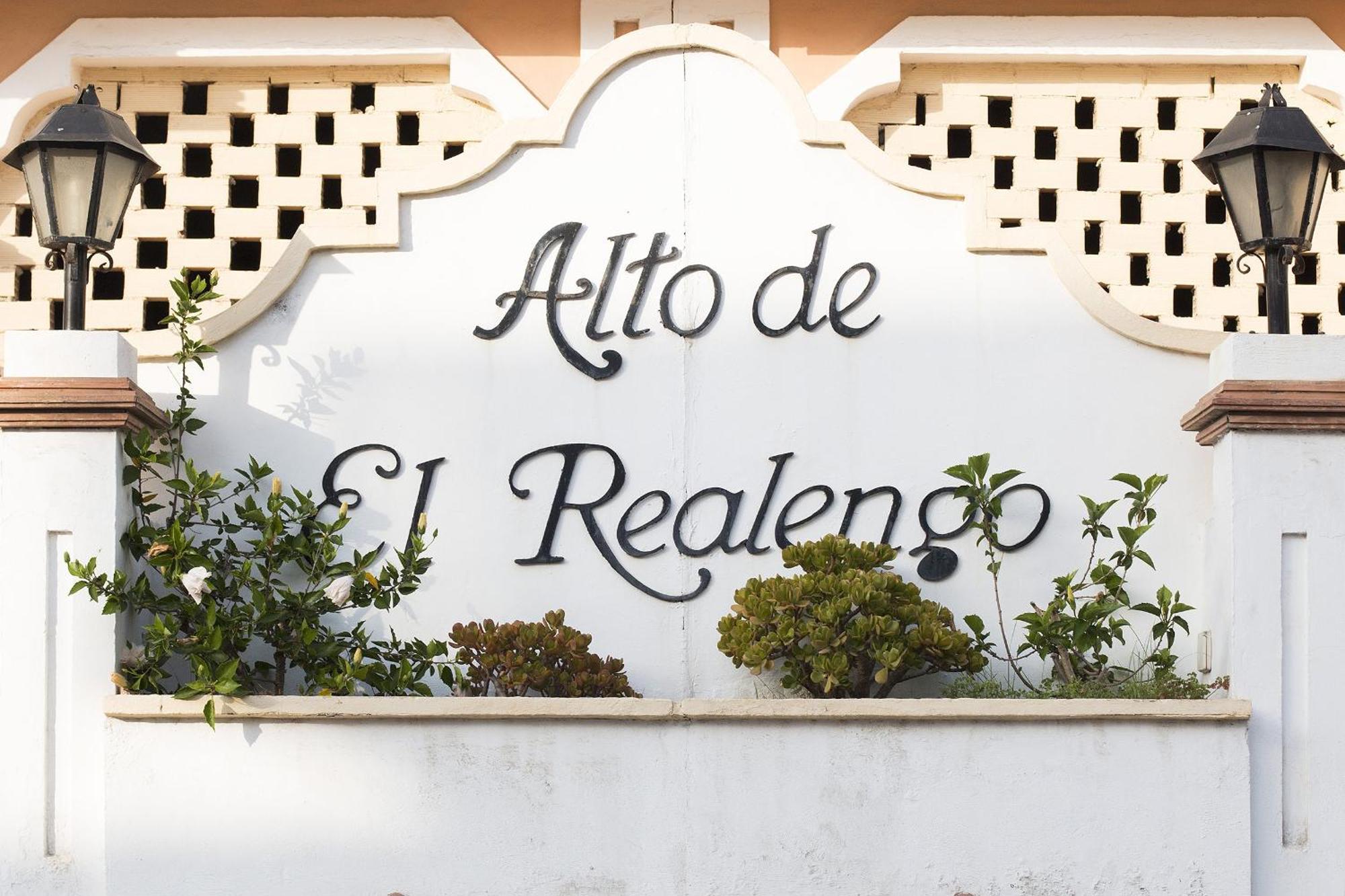 Chezmoihomes Duplex Penthouse With Swimming Pool La Herradura  Exterior photo